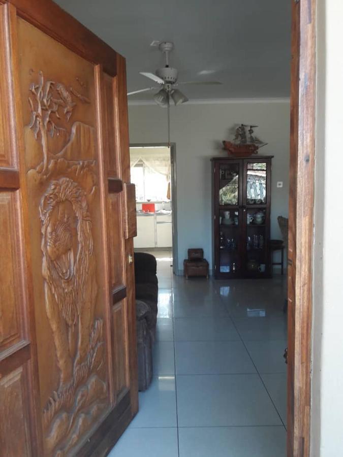 A New Earth Guest Lodge Francistown Extérieur photo
