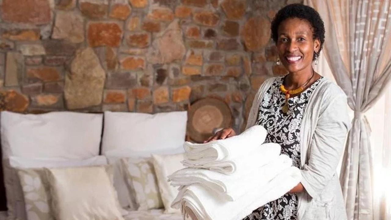 A New Earth Guest Lodge Francistown Extérieur photo