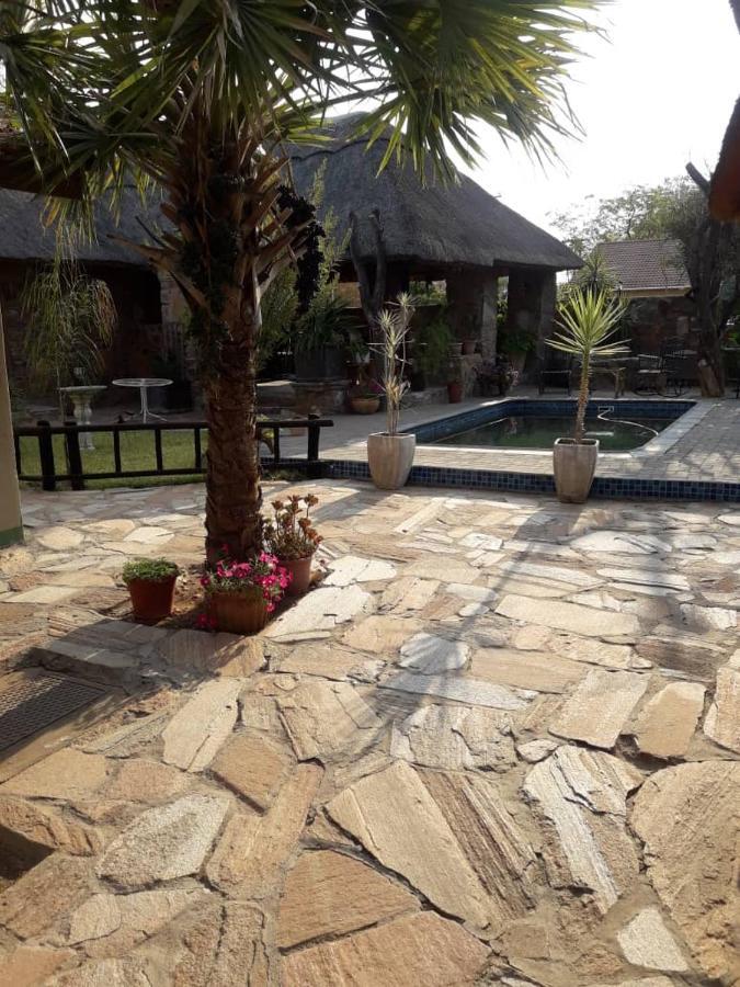 A New Earth Guest Lodge Francistown Extérieur photo